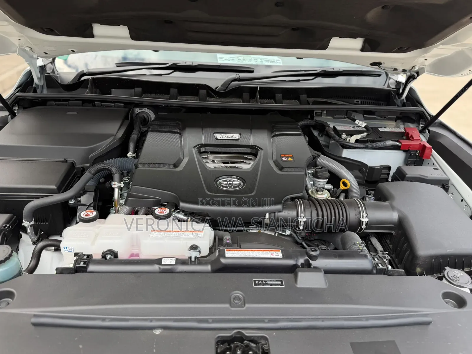 Toyota Land Cruiser Prado 2025 White