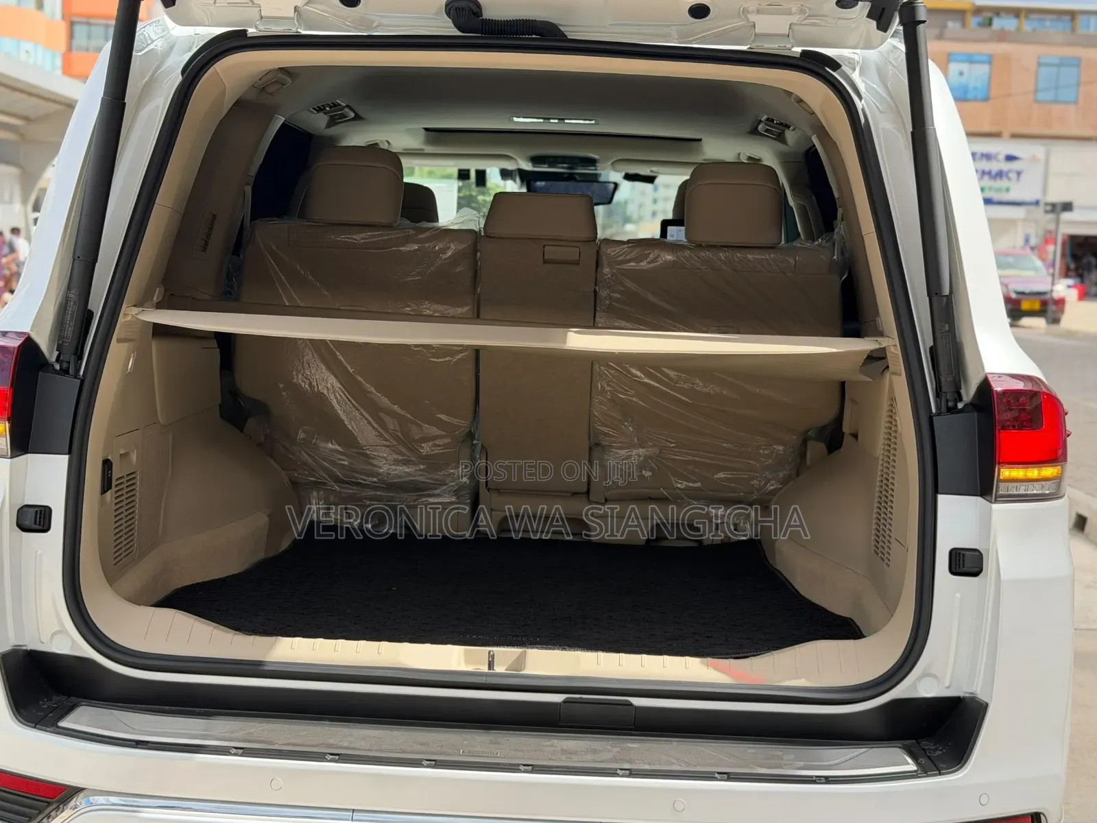 Toyota Land Cruiser Prado 2025 White