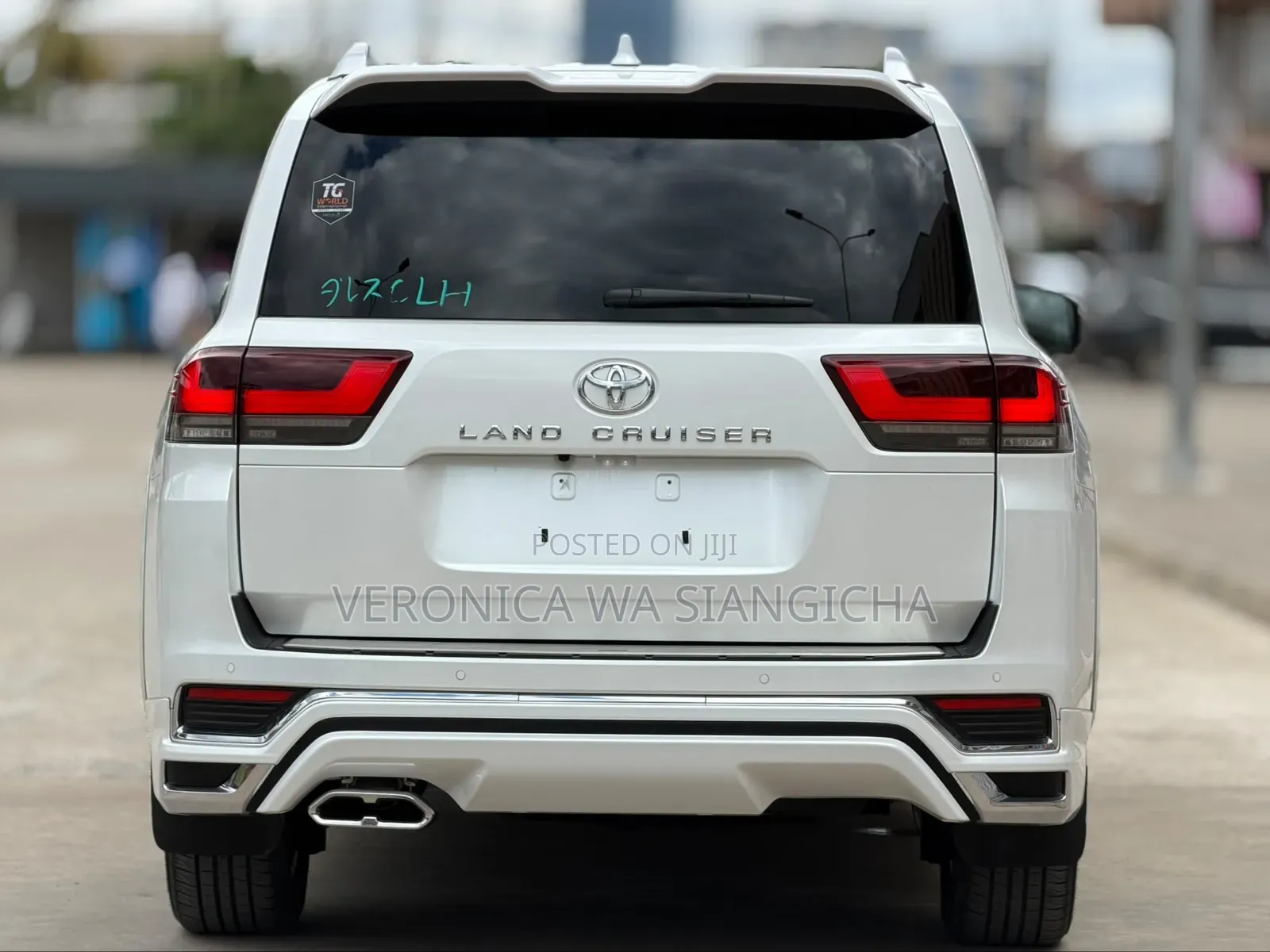 Toyota Land Cruiser Prado 2025 White