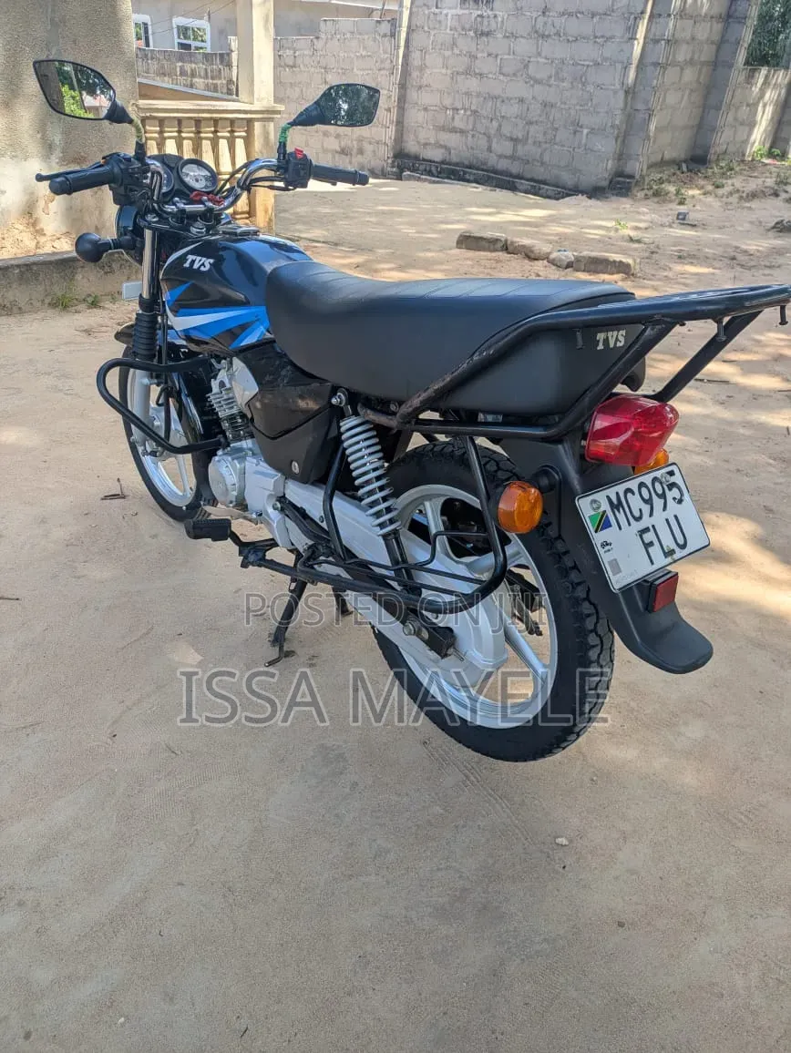 TVS HLX 125 2026 Black