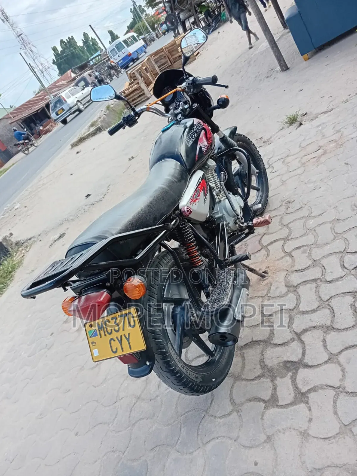Bajaj Boxer X125 2021 Black