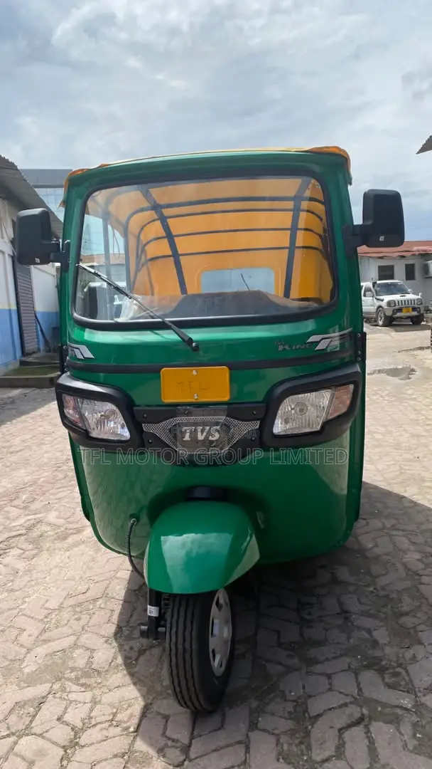 New TVS King Deluxe Plus iTouch Start 2025 Green