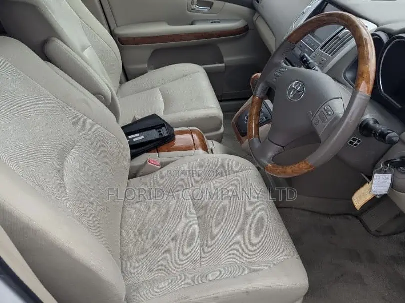 Toyota Harrier 2007 White