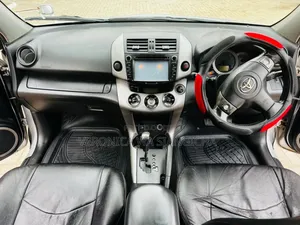 Toyota RAV4 2006 Silver