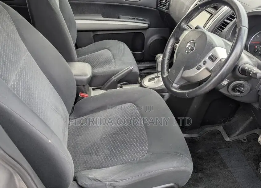 Nissan X-Trail 2011 Silver