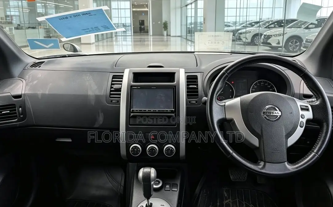 Nissan X-Trail 2011 Silver