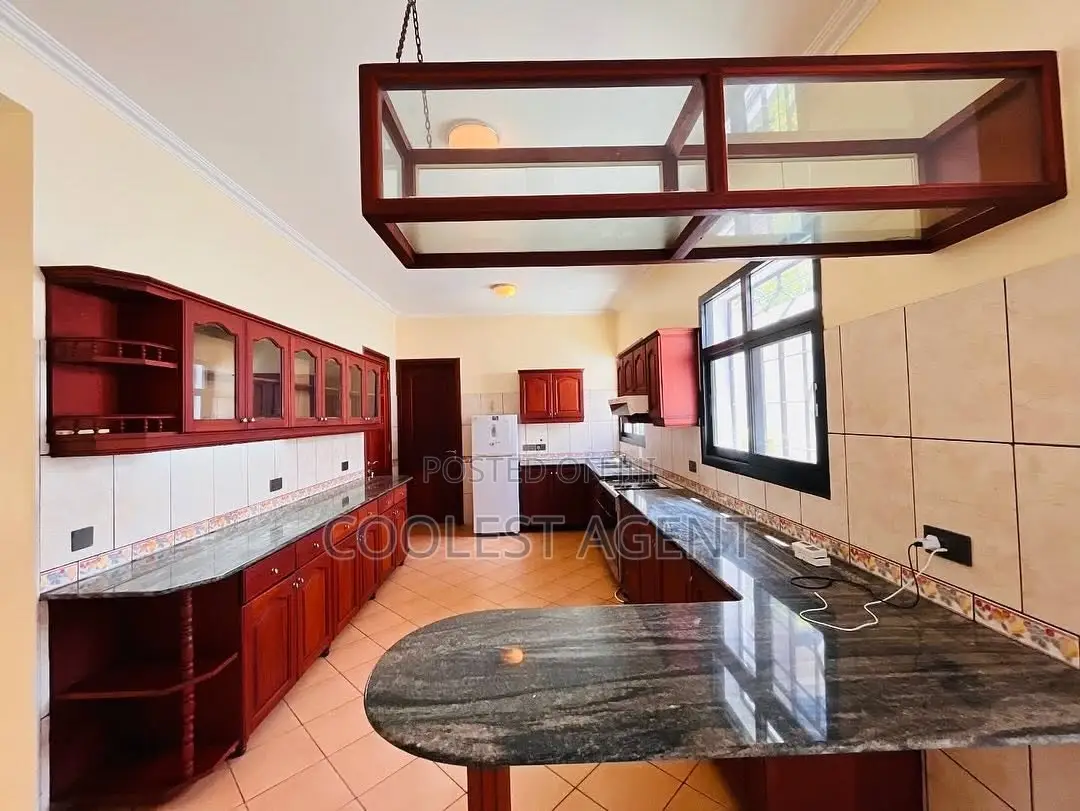 4bdrm Duplex in Coolest Estate, Masaki for rent