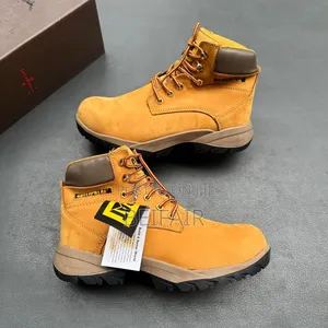 Safety Buti Mbele Chuma