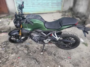 New Honda CB 2025 Black