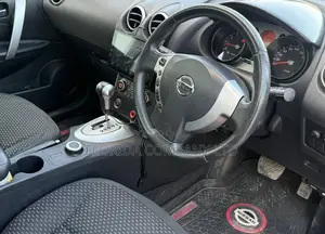 Nissan Dualis 2007 Red