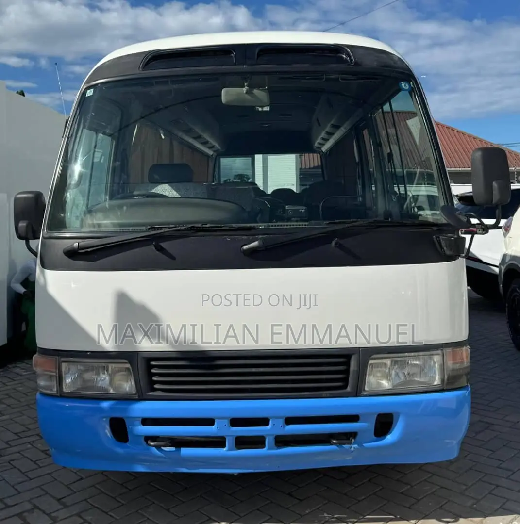 Toyota Coaster 1998 White