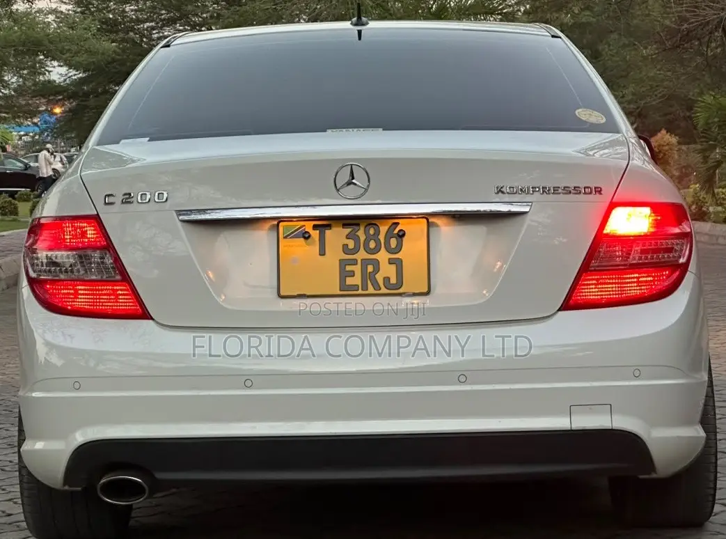 Mercedes-Benz C200 2008 Silver