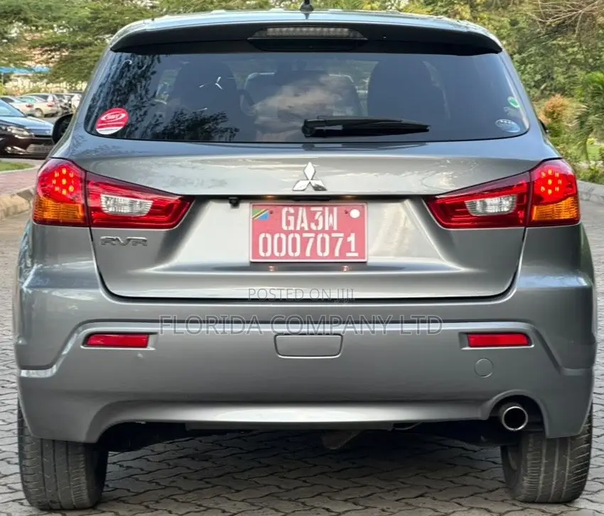 Mitsubishi RVR 2.0 2011