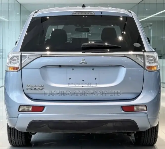 Mitsubishi Outlander 2013