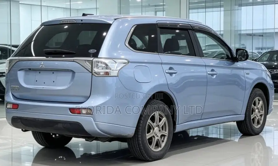 Mitsubishi Outlander 2013