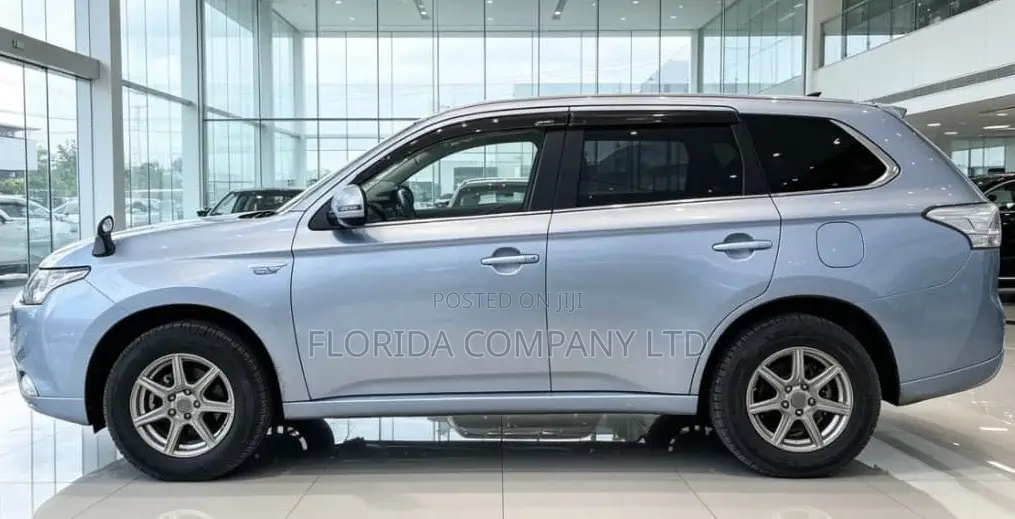 Mitsubishi Outlander 2013