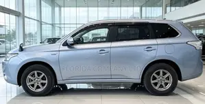 Mitsubishi Outlander 2013