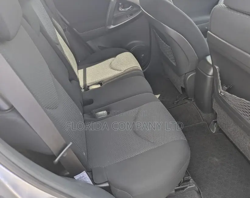 Toyota RAV4 2009 Silver
