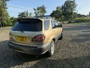 Toyota Harrier 2.4 4WD 2004 Gold