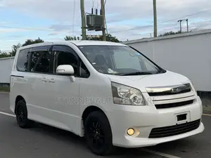 Toyota Noah 2008 Pearl