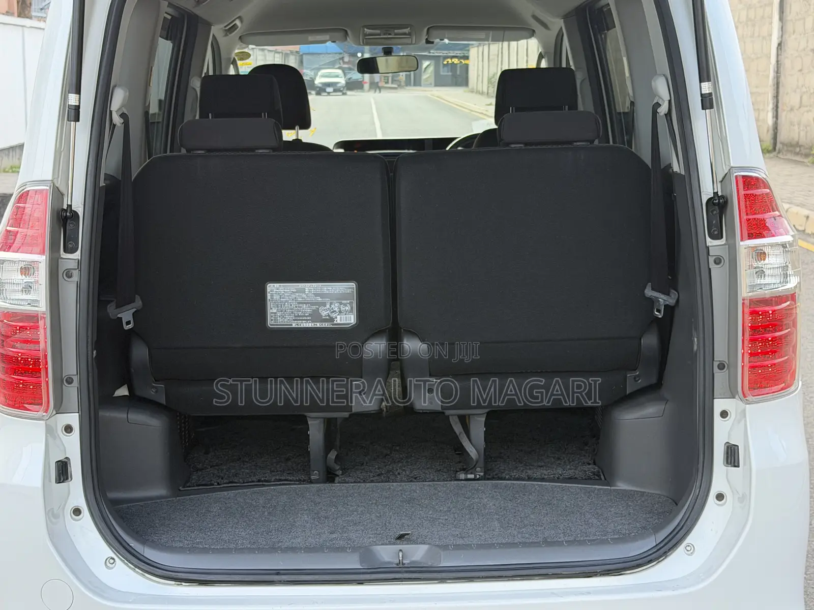Toyota Noah 2008 Pearl
