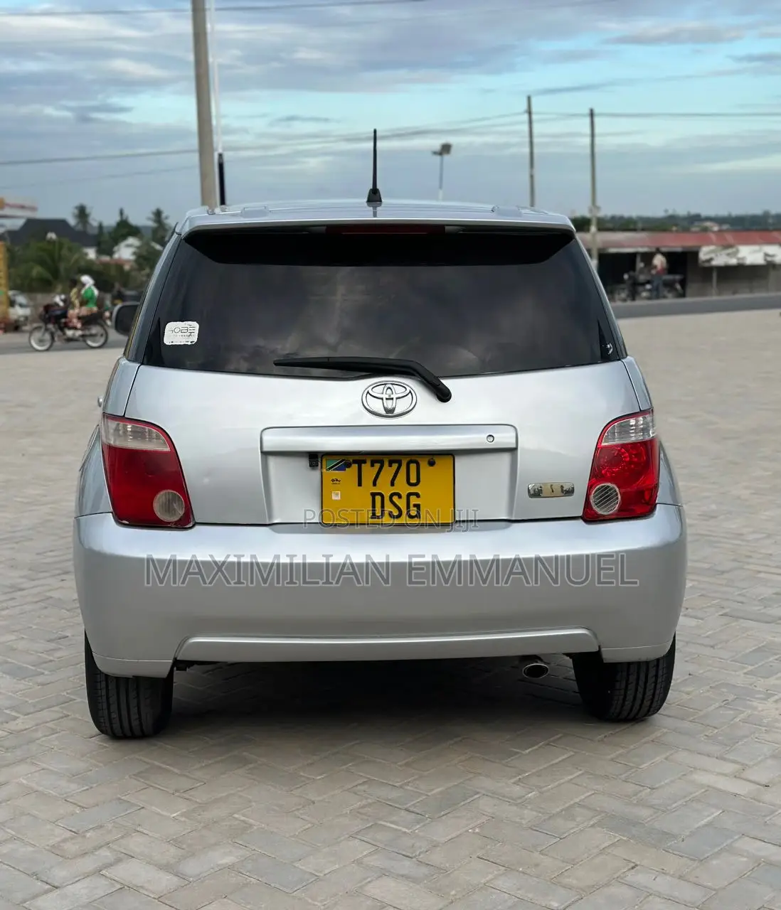 Toyota IST 2006 Silver
