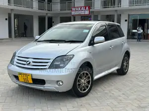 Toyota IST 2006 Silver