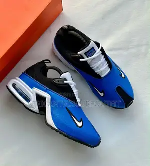 Air Max the Glove Sneakers Feature a Visible Max Air Unit