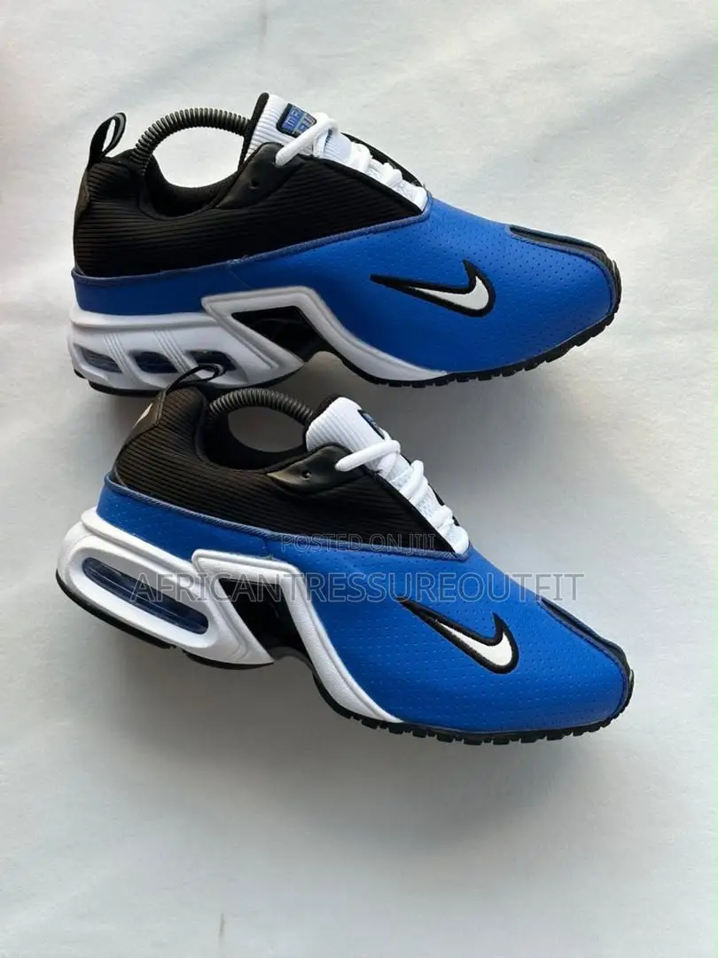 Air Max the Glove Sneakers Feature a Visible Max Air Unit