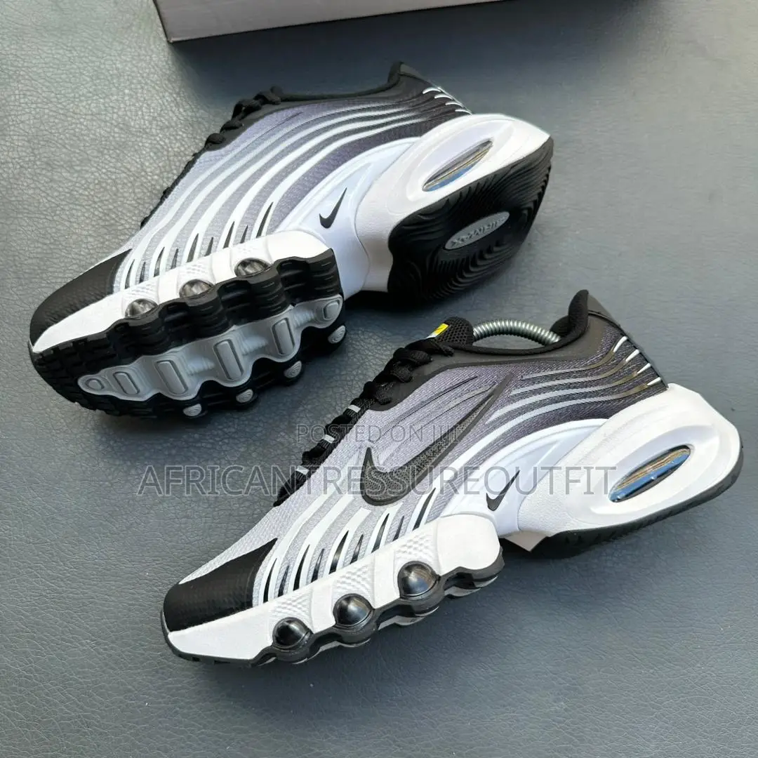 Nike Air Max Plus 3 Sneakers an Tpu Heel Clip Around Rear of the Shoe