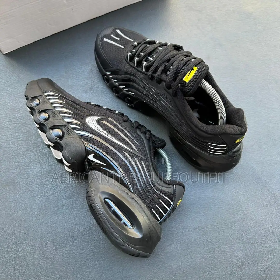 Nike Air Max Plus 3 Sneakers an Tpu Heel Clip Around Rear of the Shoe