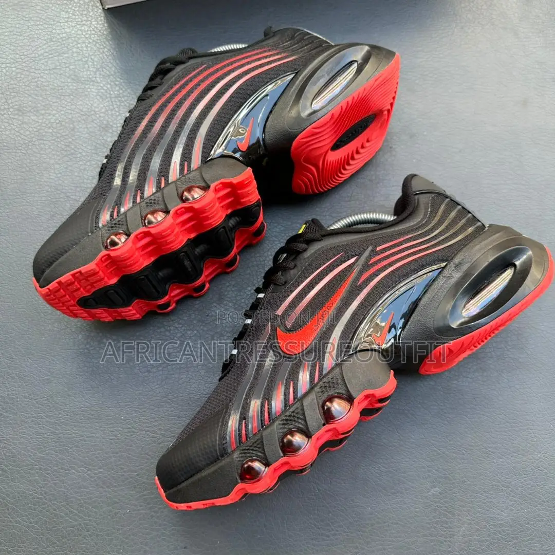 Nike Air Max Plus 3 Sneakers an Tpu Heel Clip Around Rear of the Shoe