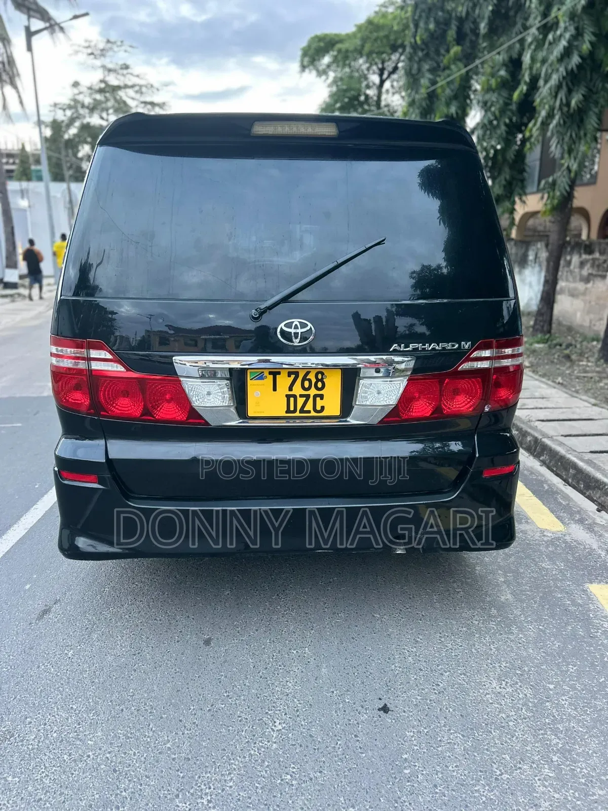 Toyota Alphard 2005 Black