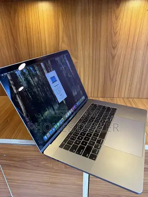 Laptop Apple MacBook Pro 2018 32GB Intel Core i7 SSD 1T