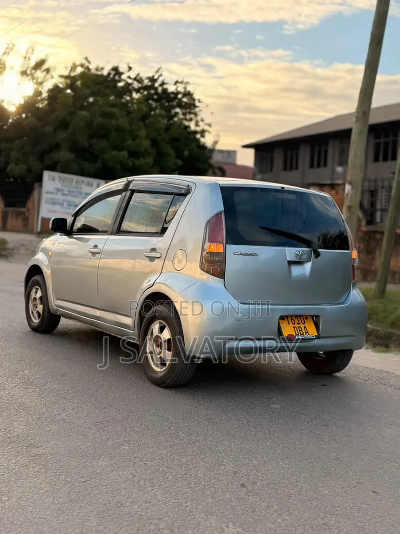 Toyota Passo 1.0 AWD 2004 Silver