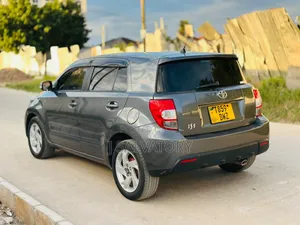 Toyota IST 2008 Gray