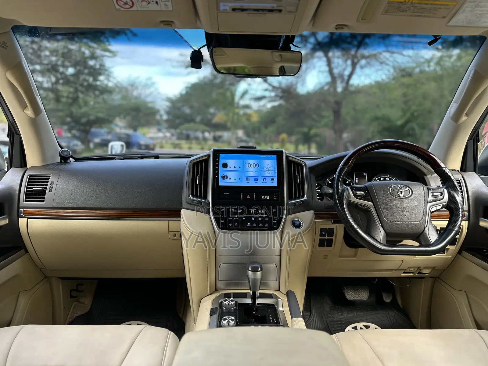 Toyota Land Cruiser 2016 White