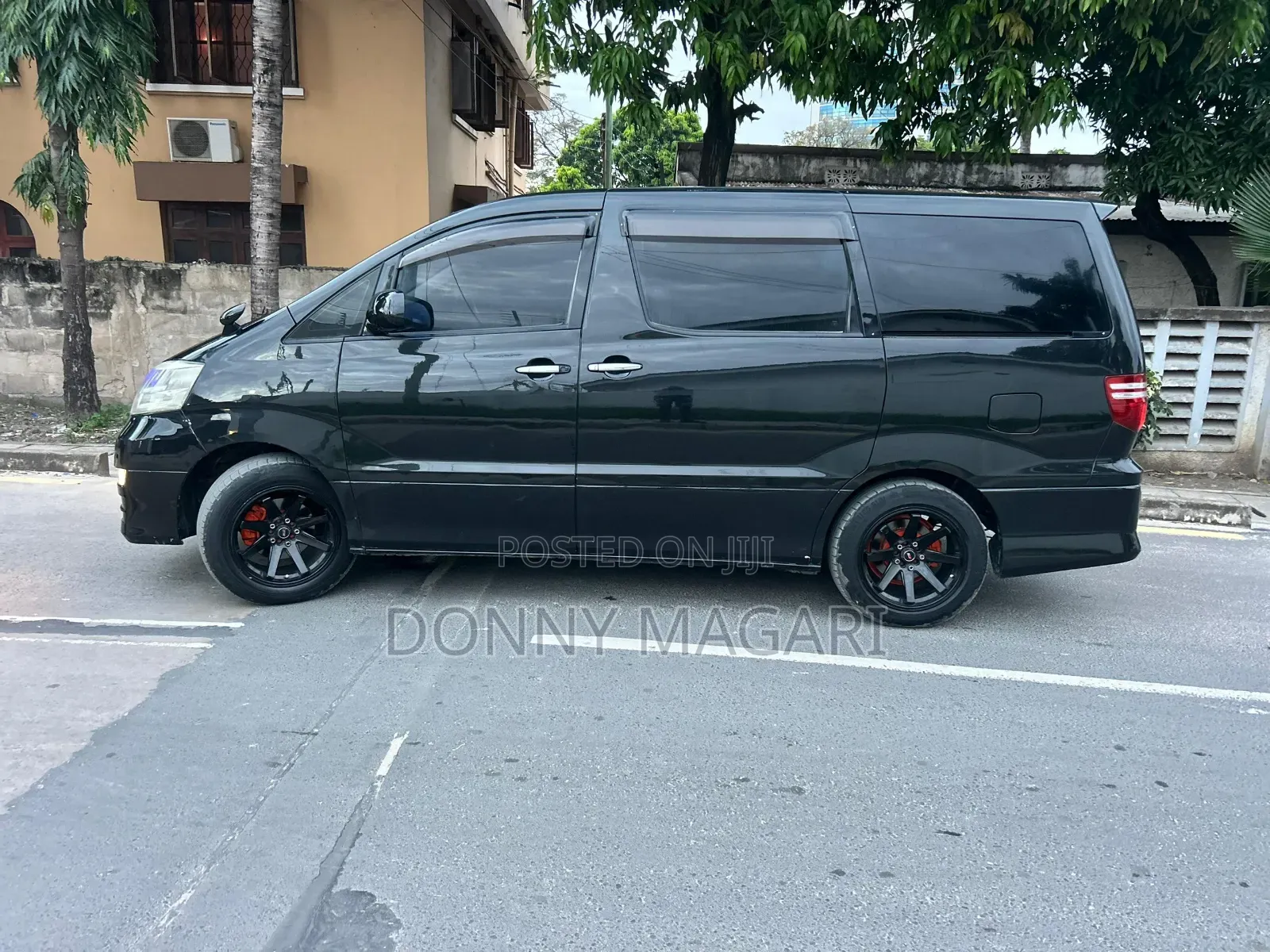 Toyota Alphard 2005 Black