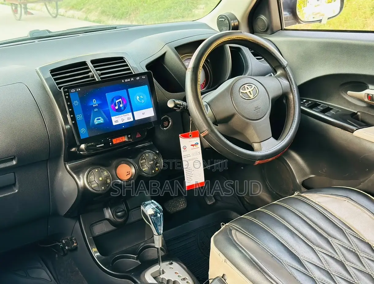 Toyota IST 2010 Gray
