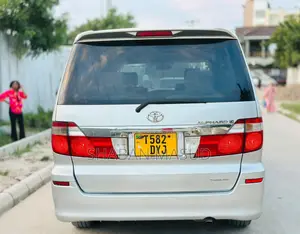 Toyota Alphard 2.4 Petrol AWD 2006 Silver