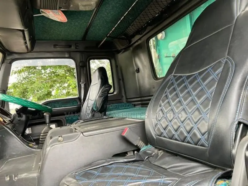 Isuzu Giga Truck