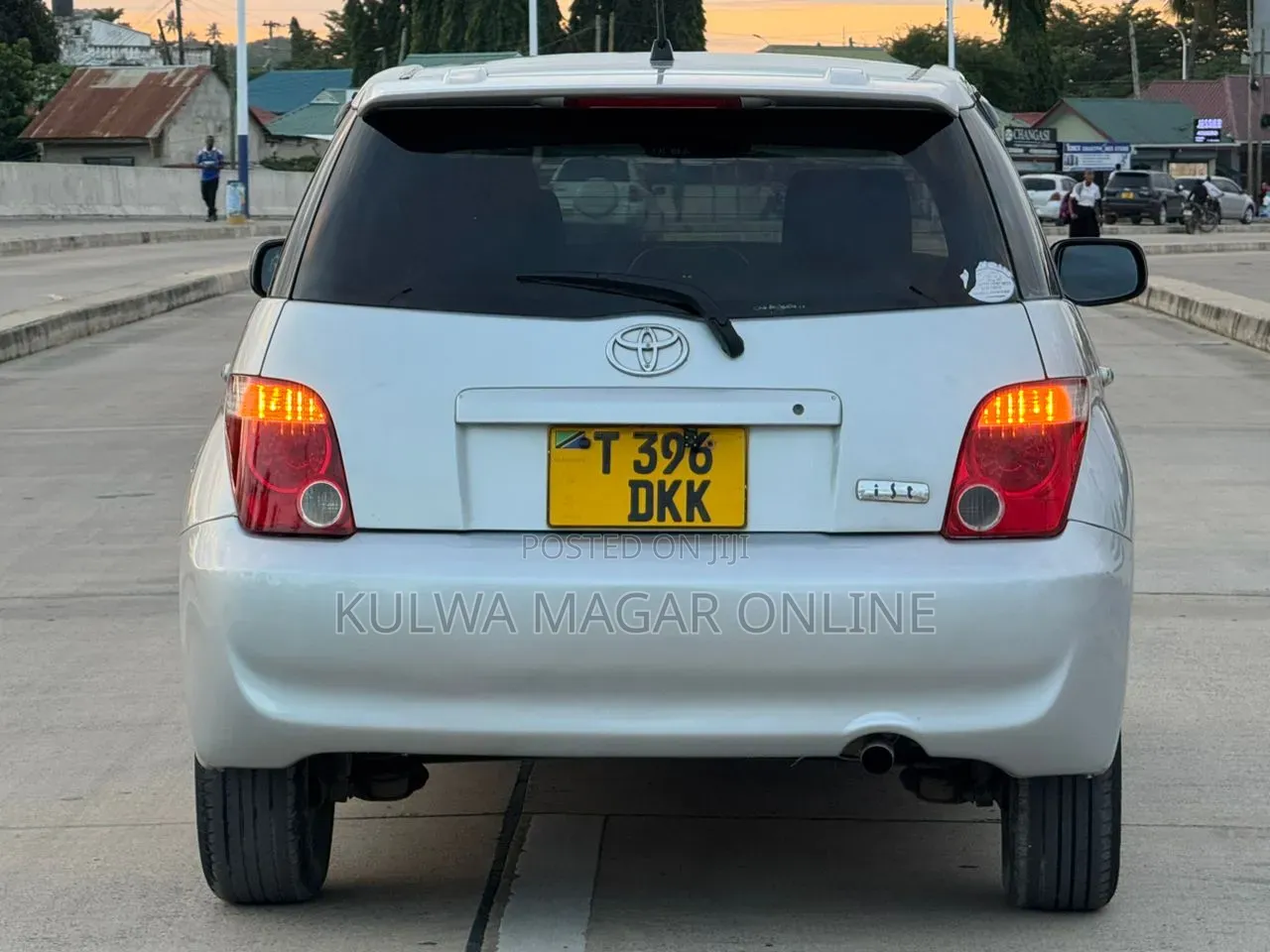Toyota IST 2007 Silver