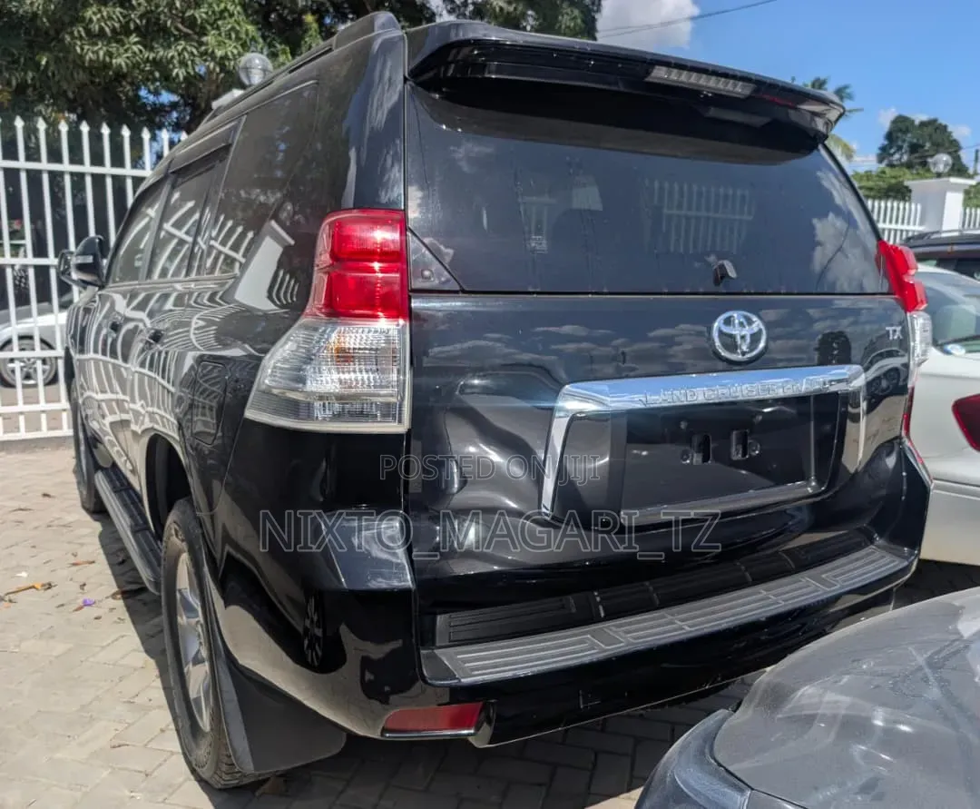 Toyota Land Cruiser Prado 2014 Black