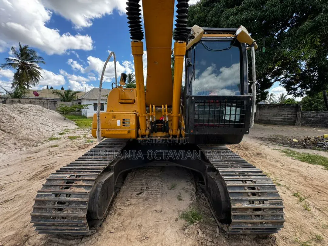 Excavator Caterpillar