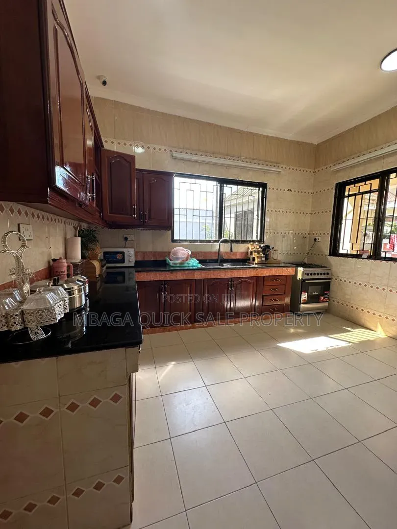 Furnished 5bdrm House in Mbezi Beach for rent