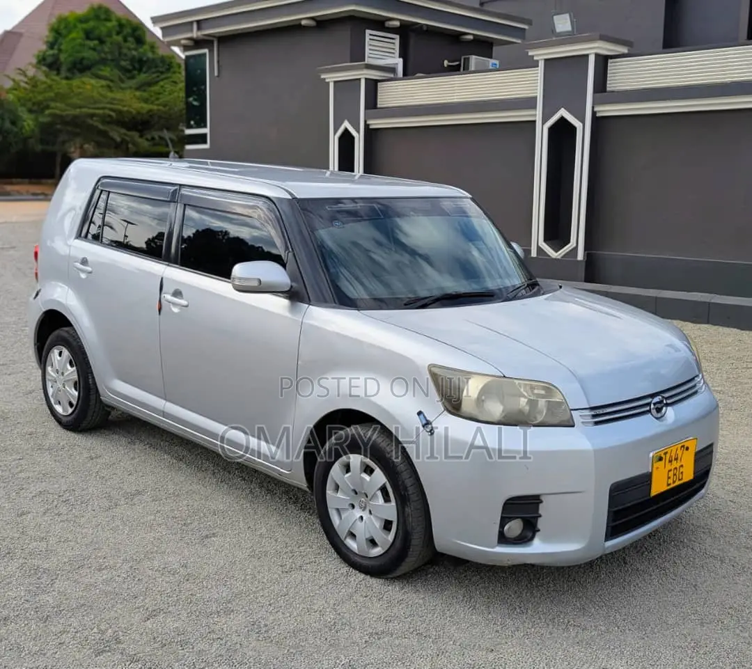 Toyota Corolla Rumion 2007 Silver