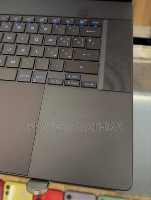 Laptop Asus ROG Zephyrus G16 16GB Intel Core Ultra 9 SSD 1T
