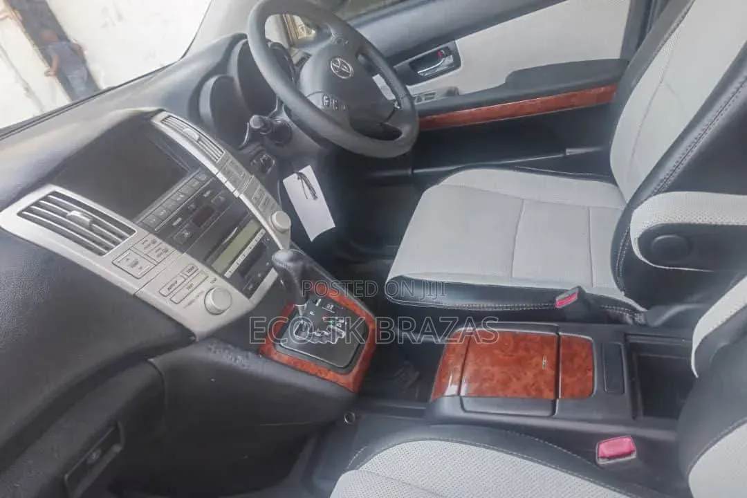 Toyota Harrier 2005 Silver
