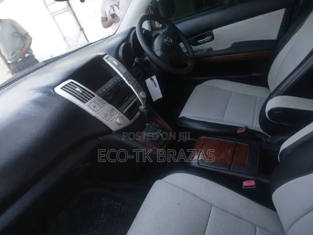 Toyota Harrier 2005 Silver