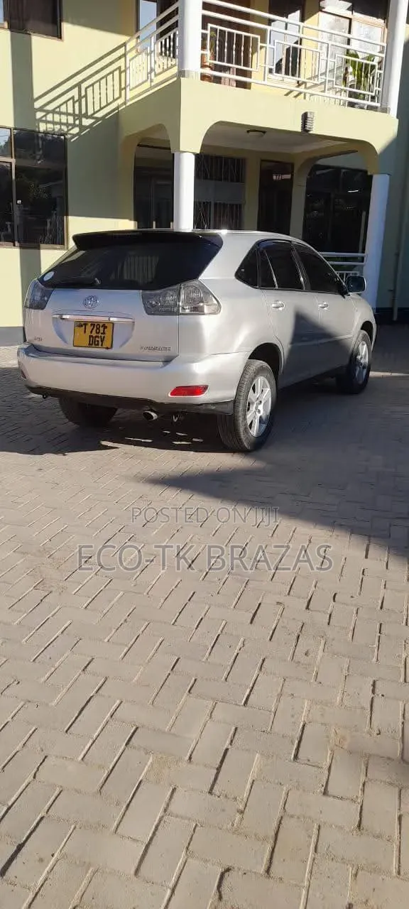 Toyota Harrier 2005 Silver